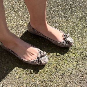 stewart weitzman flats